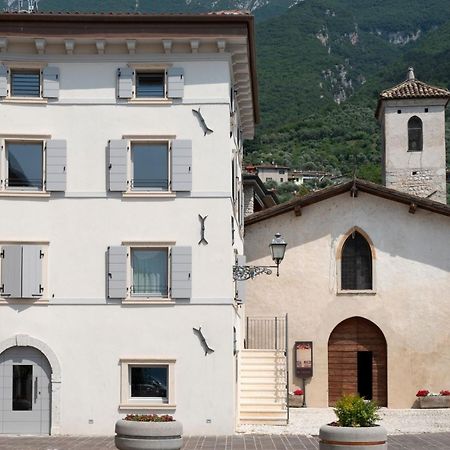 Absentia 1763 Garda Boutique Home - Lake Front برنزوني سول جاردا المظهر الخارجي الصورة