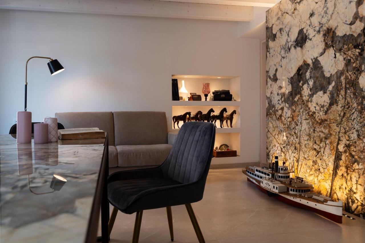 Absentia 1763 Garda Boutique Home - Lake Front برنزوني سول جاردا المظهر الخارجي الصورة