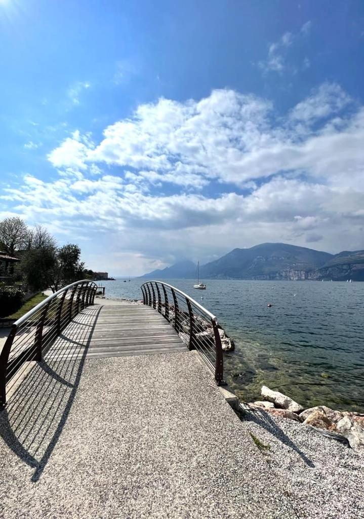 Absentia 1763 Garda Boutique Home - Lake Front برنزوني سول جاردا المظهر الخارجي الصورة