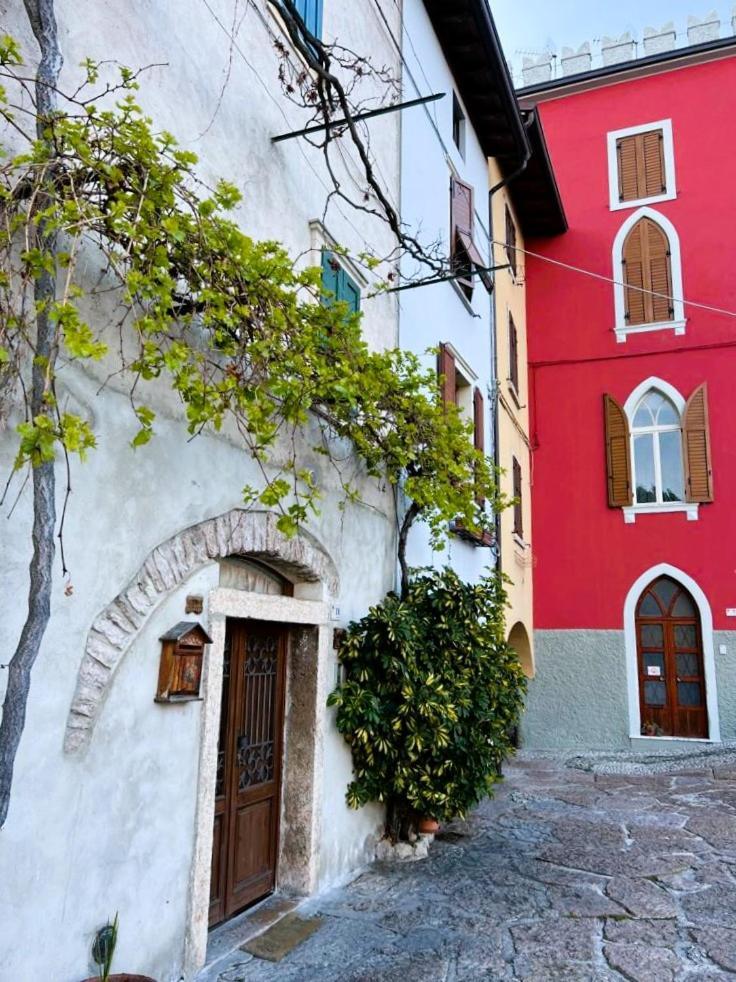 Absentia 1763 Garda Boutique Home - Lake Front برنزوني سول جاردا المظهر الخارجي الصورة